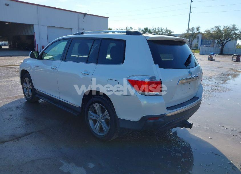 Photo 3 of 2013 Toyota Highlander LIMITED V6 (VIN 5TDDK3EH7DS210481)