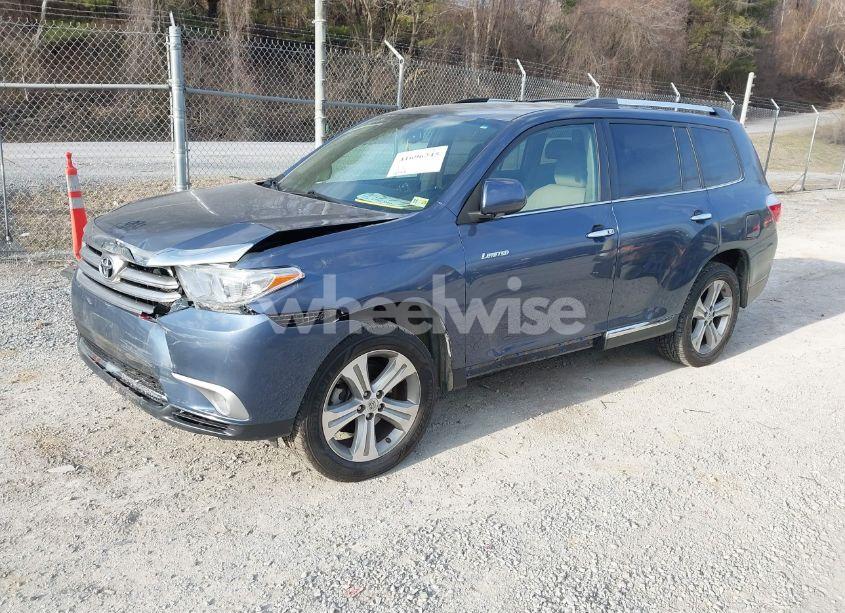 Photo 2 of 2013 Toyota Highlander LIMITED V6 (VIN 5TDDK3EH7DS261513)