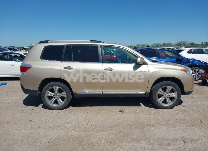 Photo 13 of 2011 Toyota Highlander LIMITED V6 (VIN 5TDDK3EH8BS086668)