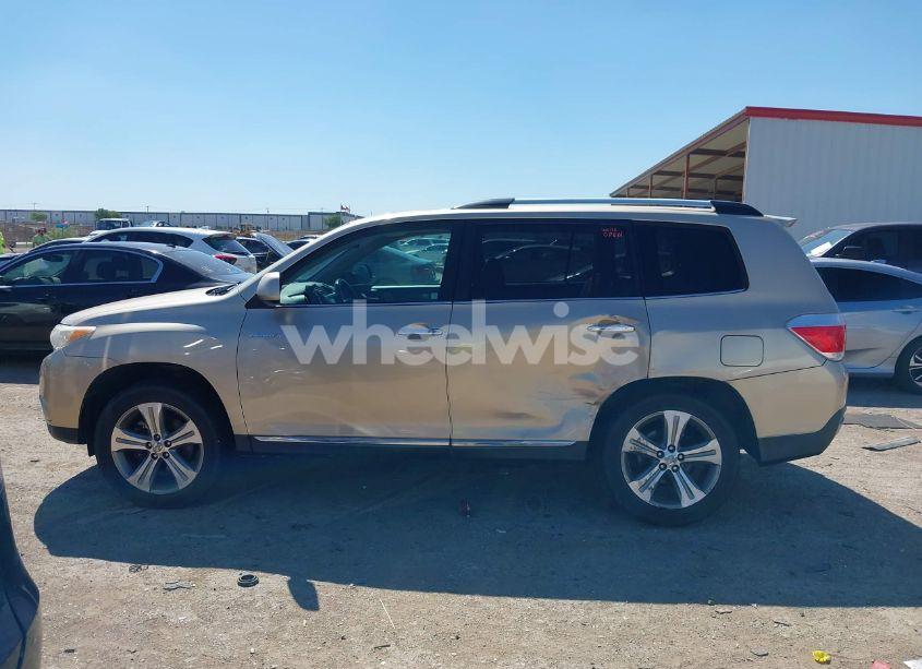 Photo 14 of 2011 Toyota Highlander LIMITED V6 (VIN 5TDDK3EH8BS086668)