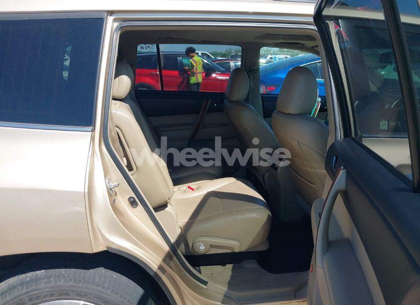 Photo 8 of 2011 Toyota Highlander LIMITED V6 (VIN 5TDDK3EH8BS086668)