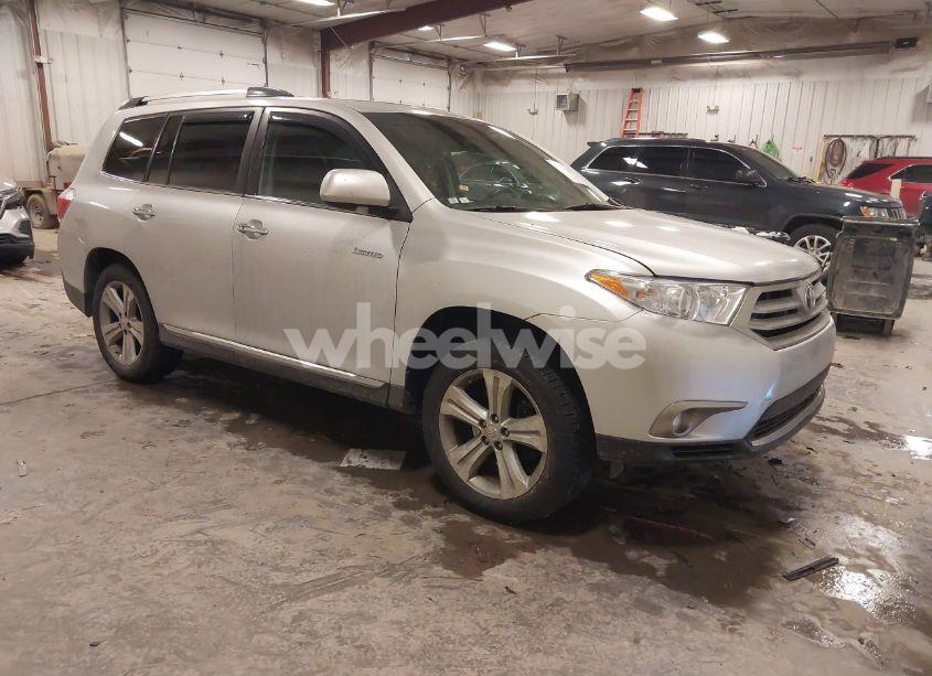 2012 Toyota Highlander LIMITED V6 (VIN 5TDDK3EH8CS110310) main photo