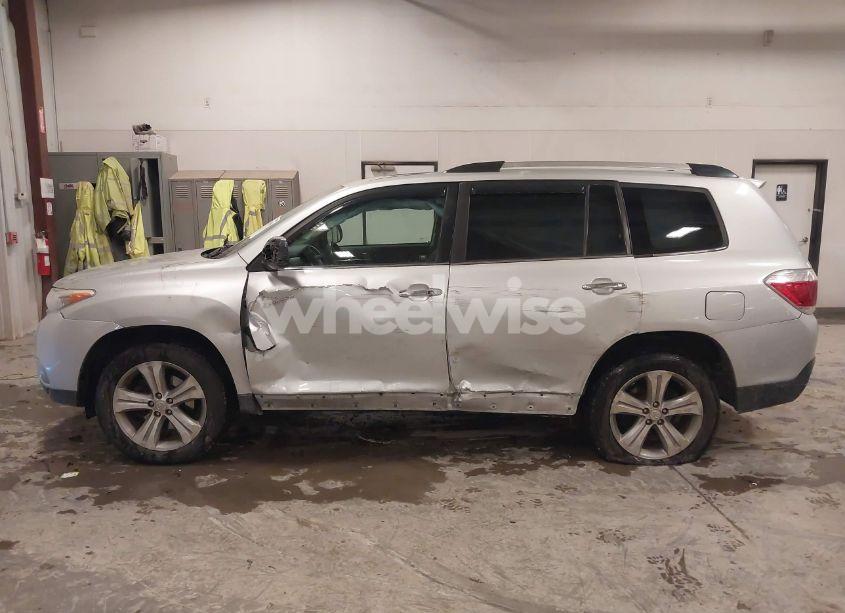 Photo 14 of 2012 Toyota Highlander LIMITED V6 (VIN 5TDDK3EH8CS110310)