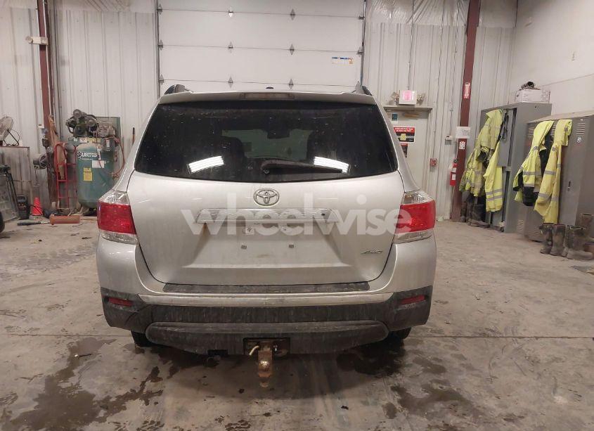 Photo 16 of 2012 Toyota Highlander LIMITED V6 (VIN 5TDDK3EH8CS110310)