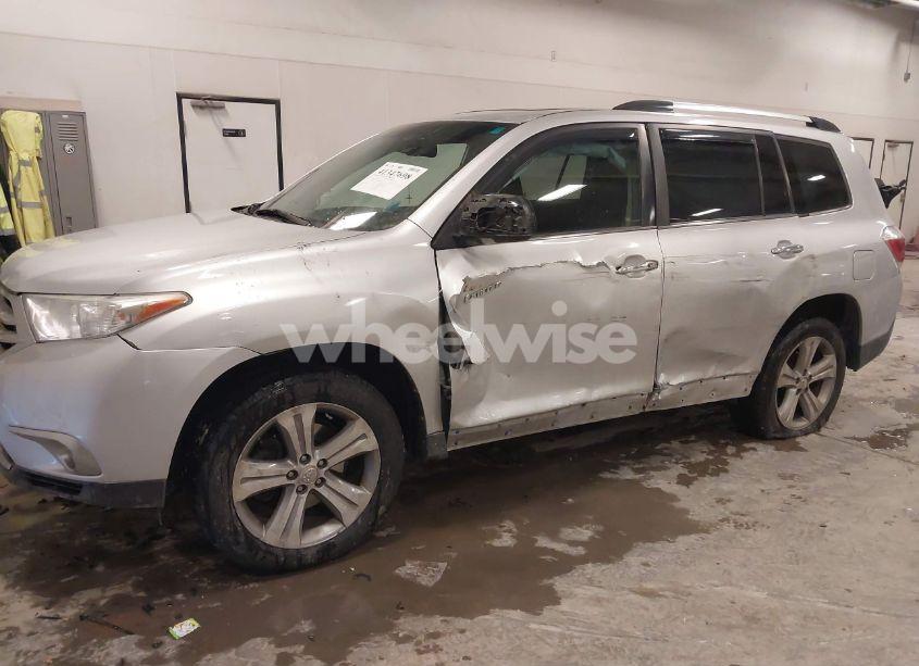 Photo 6 of 2012 Toyota Highlander LIMITED V6 (VIN 5TDDK3EH8CS110310)