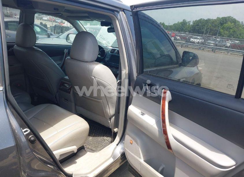 Photo 8 of 2012 Toyota Highlander LIMITED V6 (VIN 5TDDK3EH8CS127964)