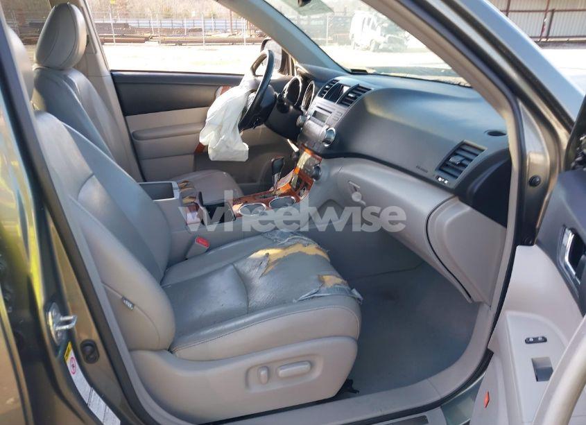 Photo 5 of 2010 Toyota Highlander LIMITED V6 (VIN 5TDDK3EH9AS003862)