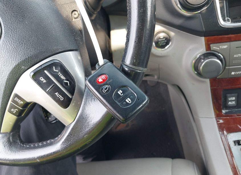 Photo 11 of 2013 Toyota Highlander LIMITED V6 (VIN 5TDDK3EH9DS223278)