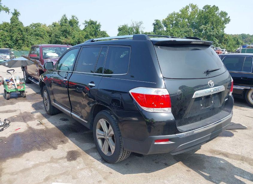 Photo 3 of 2013 Toyota Highlander LIMITED V6 (VIN 5TDDK3EH9DS223278)