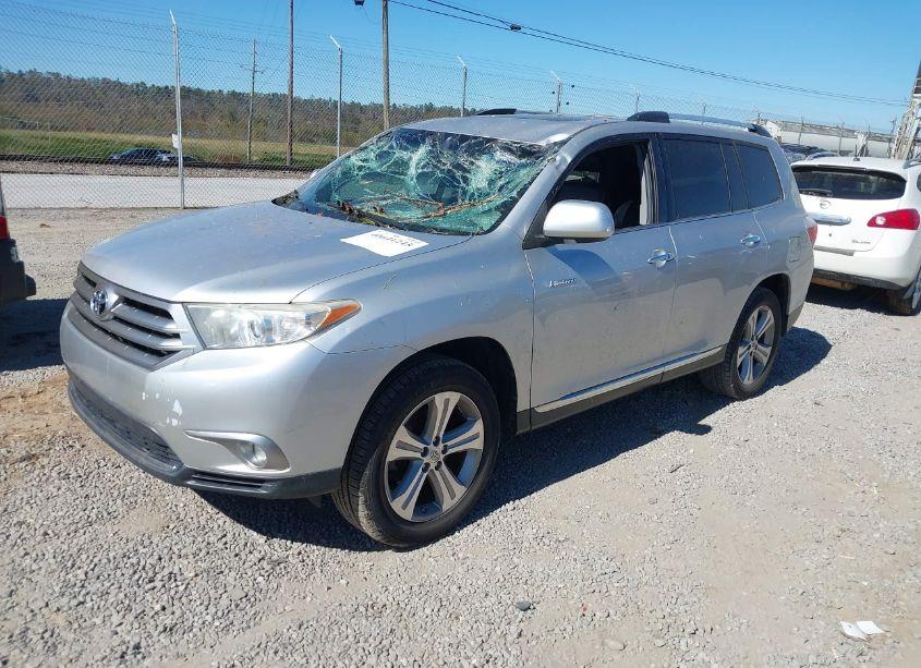 Photo 2 of 2013 Toyota Highlander LIMITED V6 (VIN 5TDDK3EH9DS235074)