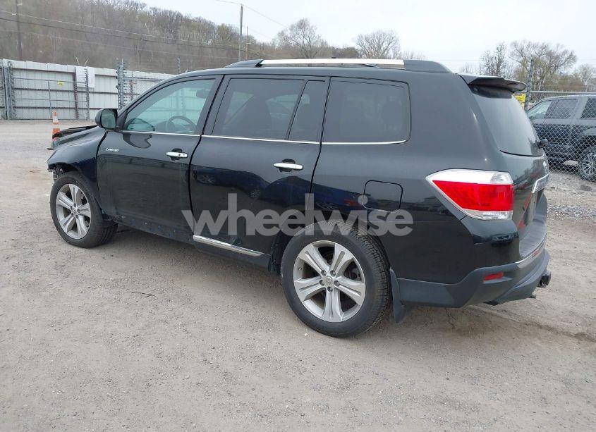 Photo 3 of 2013 Toyota Highlander LIMITED V6 (VIN 5TDDK3EH9DS236175)