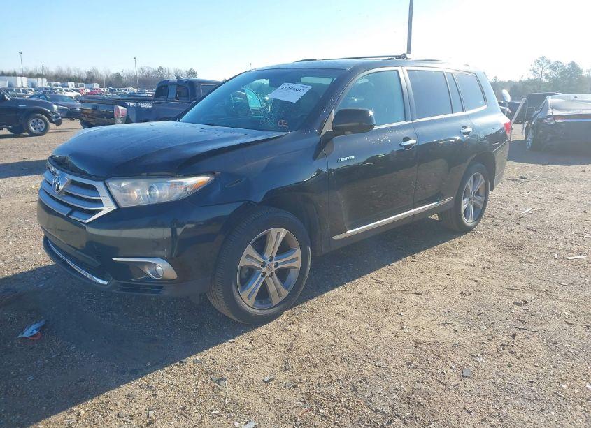 Photo 2 of 2013 Toyota Highlander LIMITED V6 (VIN 5TDDK3EH9DS243241)