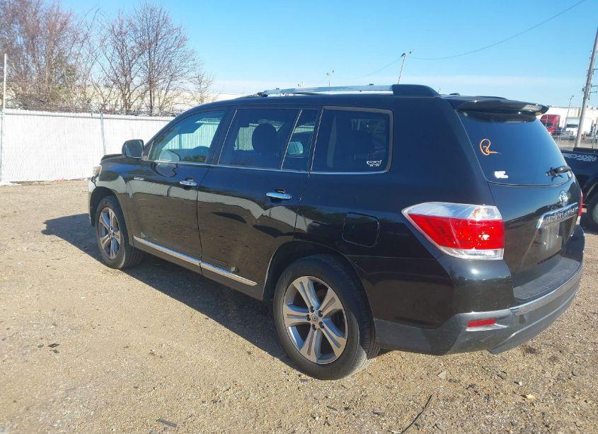 Photo 3 of 2013 Toyota Highlander LIMITED V6 (VIN 5TDDK3EH9DS243241)