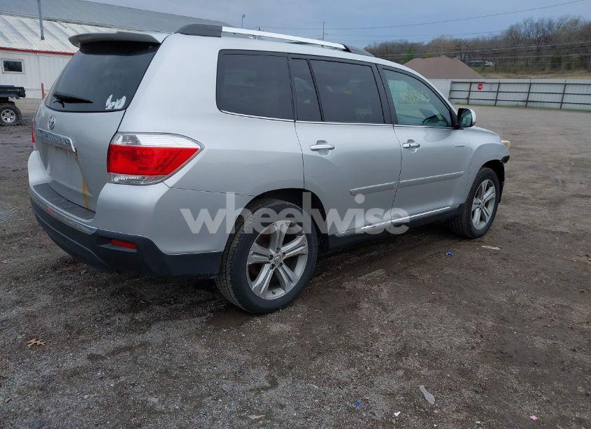 Photo 4 of 2011 Toyota Highlander LIMITED V6 (VIN 5TDDK3EHXBS042199)