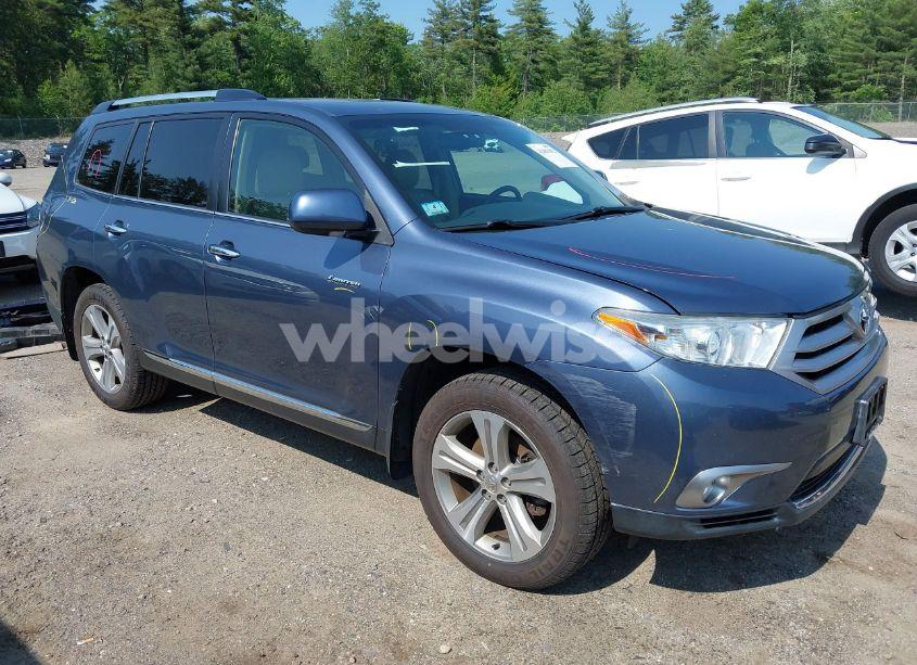 2013 Toyota Highlander LIMITED V6 (VIN 5TDDK3EHXDS208675) main photo
