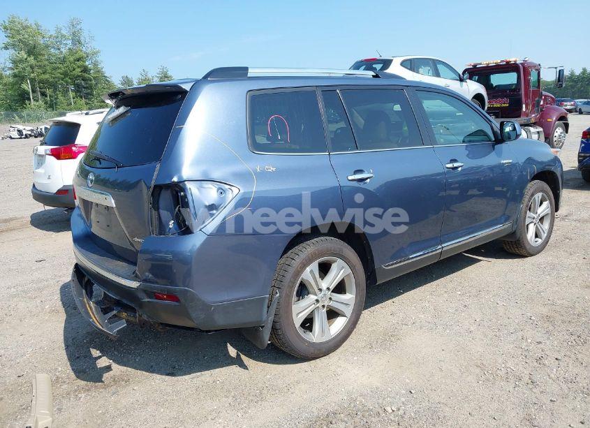 Photo 4 of 2013 Toyota Highlander LIMITED V6 (VIN 5TDDK3EHXDS208675)