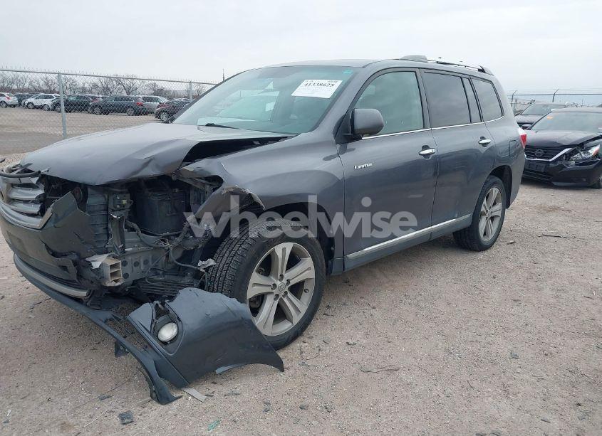 Photo 2 of 2013 Toyota Highlander LIMITED V6 (VIN 5TDDK3EHXDS261988)