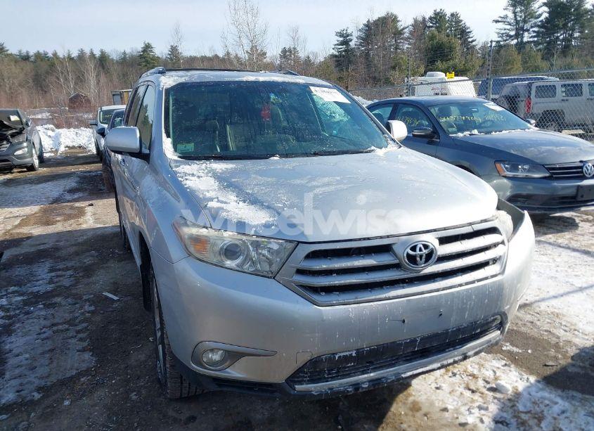 Photo 12 of 2013 Toyota Highlander LIMITED V6 (VIN 5TDDK3EHXDS271310)