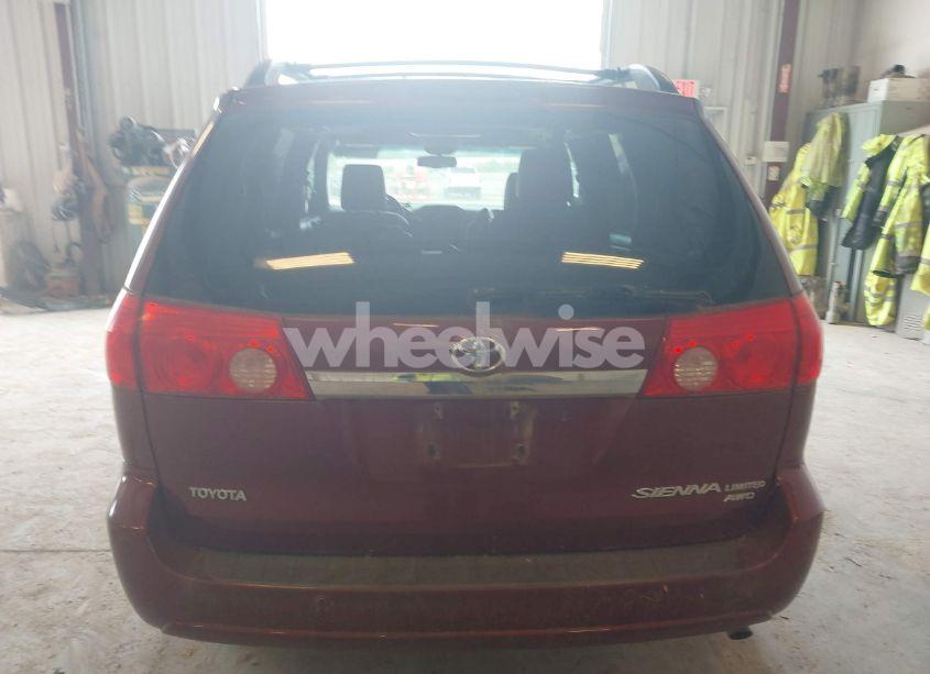 Photo 16 of 2010 Toyota Sienna LIMITED (VIN 5TDDK4CC0AS030946)