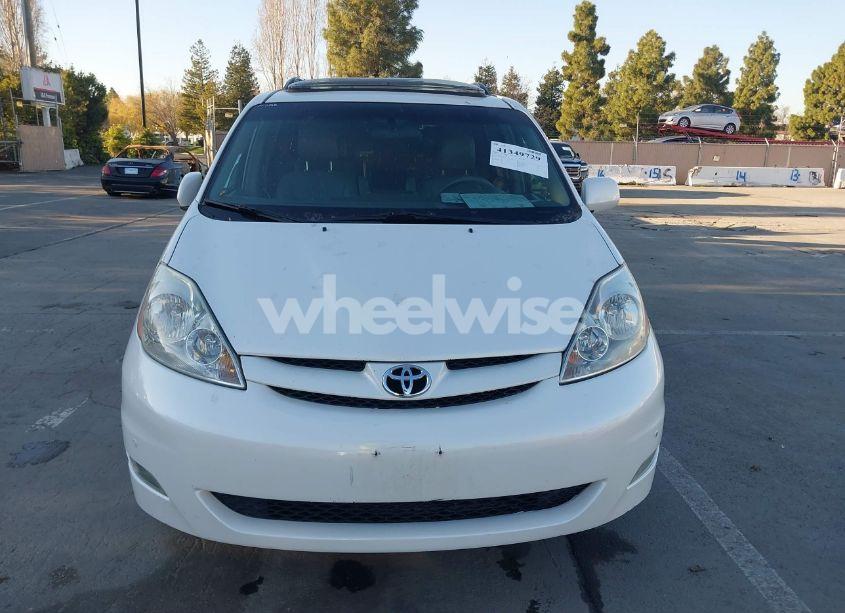 Photo 12 of 2010 Toyota Sienna XLE/XLE LIMITED (VIN 5TDDK4CC3AS032755)