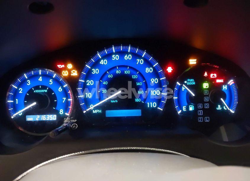 Photo 7 of 2010 Toyota Sienna LIMITED (VIN 5TDDK4CC3AS033095)