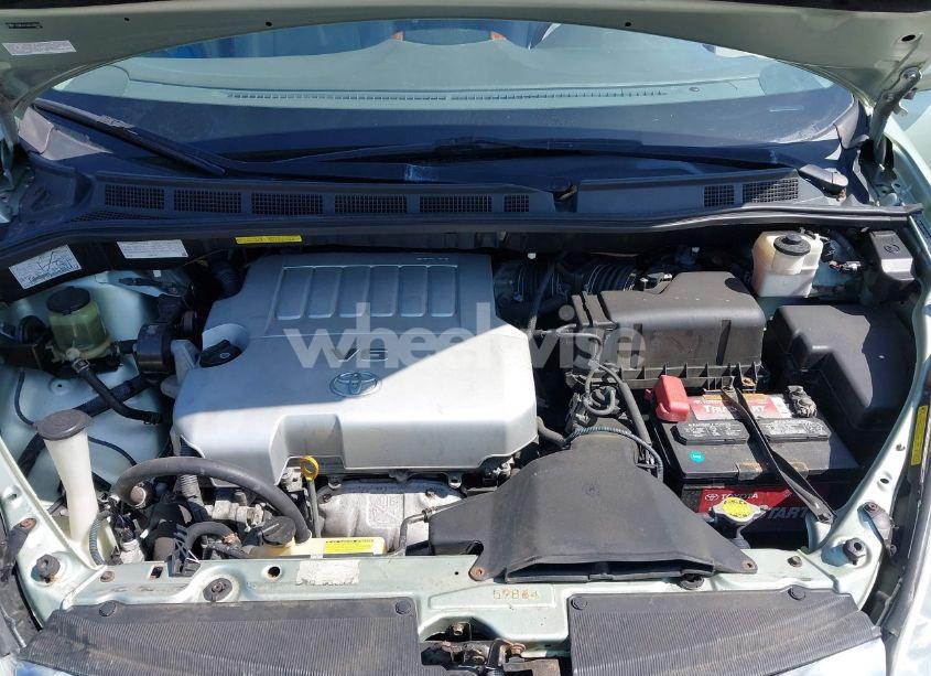 Photo 10 of 2010 Toyota Sienna LIMITED (VIN 5TDDK4CC6AS028764)