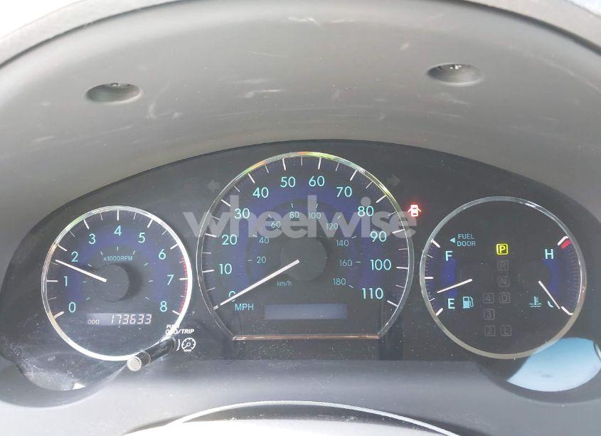 Photo 7 of 2010 Toyota Sienna LIMITED (VIN 5TDDK4CC6AS028764)