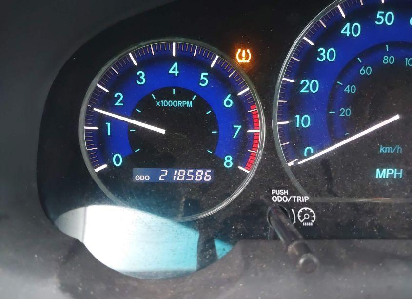 Photo 7 of 2010 Toyota Sienna XLE (VIN 5TDDK4CC6AS032359)