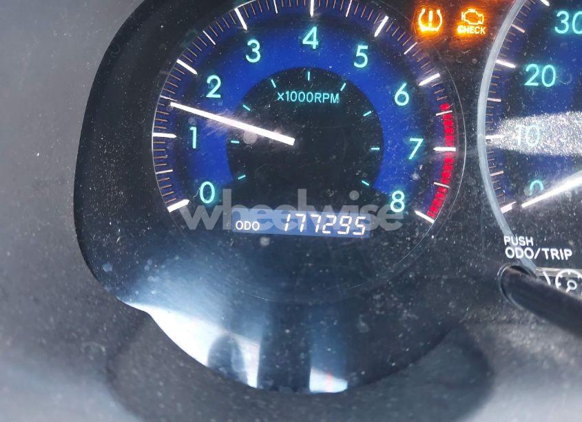 Photo 15 of 2010 Toyota Sienna XLE (VIN 5TDDK4CC9AS028449)