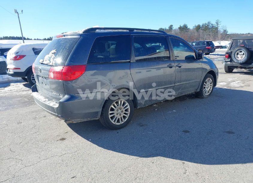 Photo 4 of 2010 Toyota Sienna XLE (VIN 5TDDK4CC9AS028449)