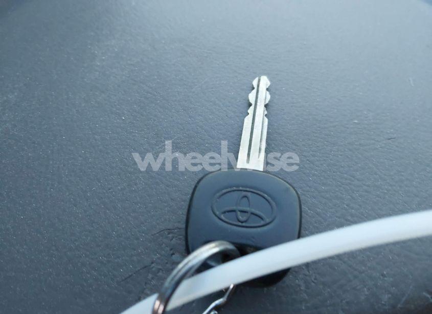 Photo 11 of 2010 Toyota Sienna LIMITED (VIN 5TDDK4CC9AS028743)