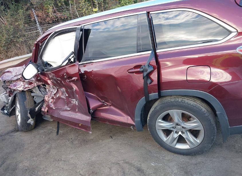 Photo 13 of 2015 Toyota Highlander LIMITED V6 (VIN 5TDDKRFH0FS099437)