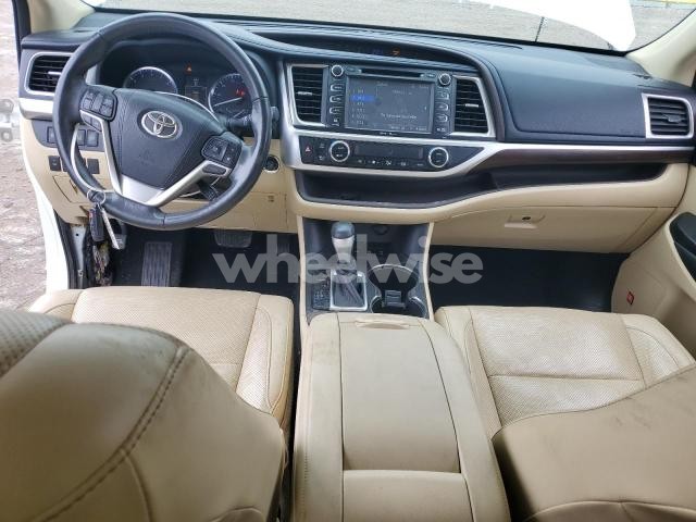Photo 12 of 2015 TOYOTA HIGHLANDER LIMITED (VIN 5TDDKRFH0FS166425)