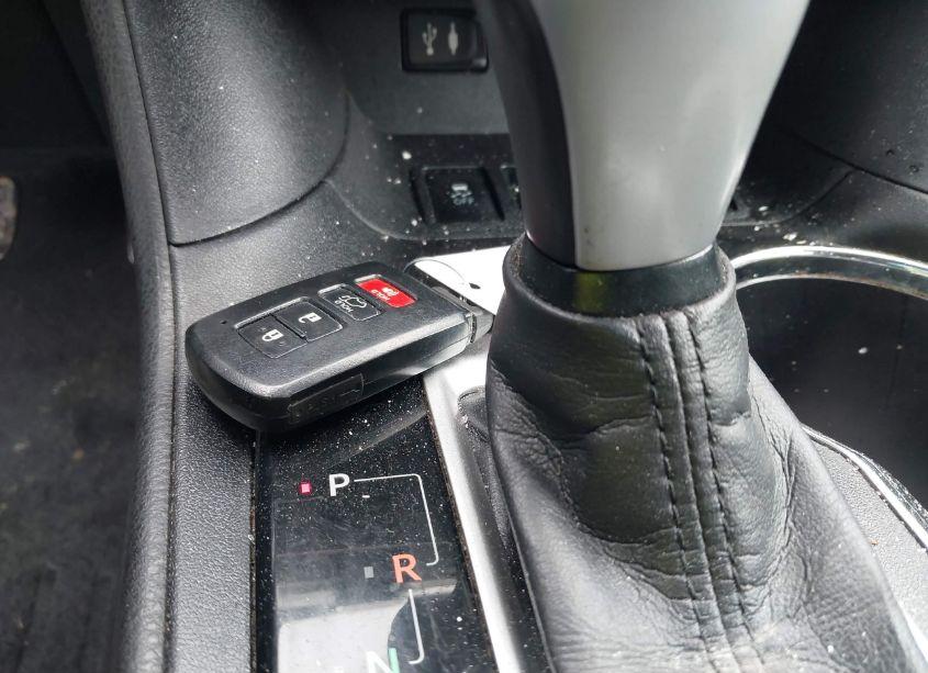 Photo 11 of 2015 Toyota Highlander LIMITED PLATINUM V6 (VIN 5TDDKRFH0FS166764)