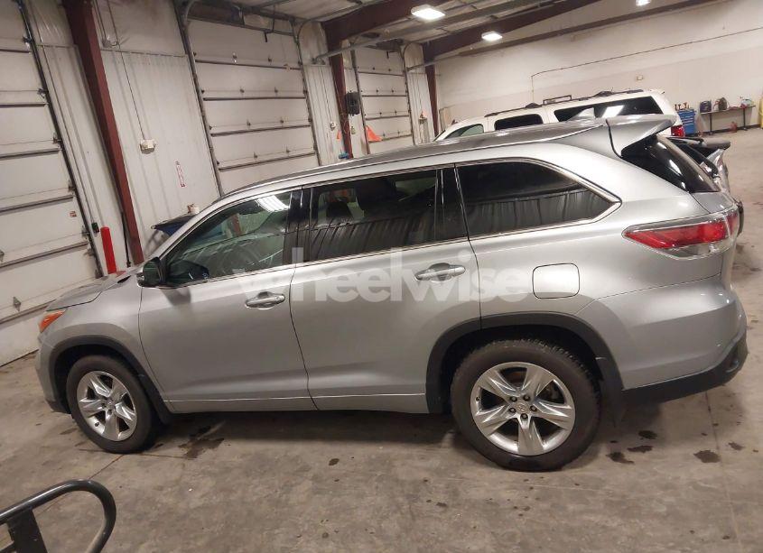 Photo 14 of 2015 Toyota Highlander LIMITED V6 (VIN 5TDDKRFH0FS180356)
