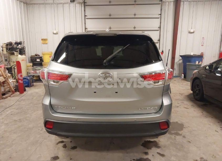 Photo 16 of 2015 Toyota Highlander LIMITED V6 (VIN 5TDDKRFH0FS180356)