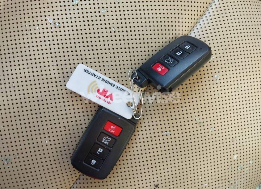 Photo 11 of 2016 Toyota Highlander LIMITED V6 (VIN 5TDDKRFH0GS242419)