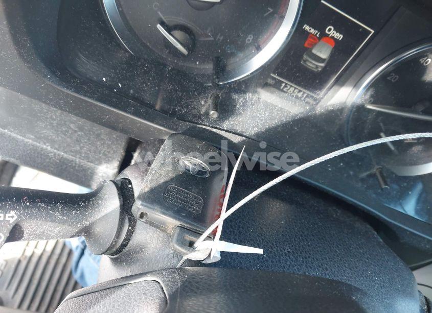 Photo 11 of 2014 Toyota Highlander LIMITED V6 (VIN 5TDDKRFH1ES012322)