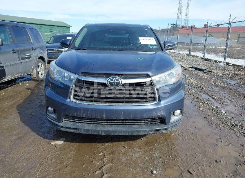 Photo 13 of 2015 Toyota Highlander LIMITED PLATINUM V6 (VIN 5TDDKRFH1FS141582)