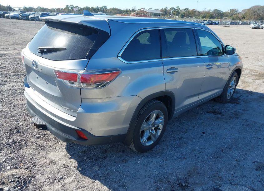 Photo 4 of 2015 Toyota Highlander LIMITED V6 (VIN 5TDDKRFH1FS214224)
