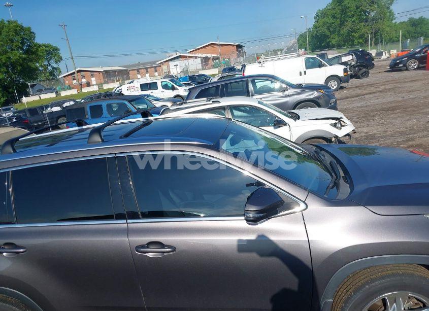 Photo 13 of 2016 Toyota Highlander LIMITED V6 (VIN 5TDDKRFH1GS250755)