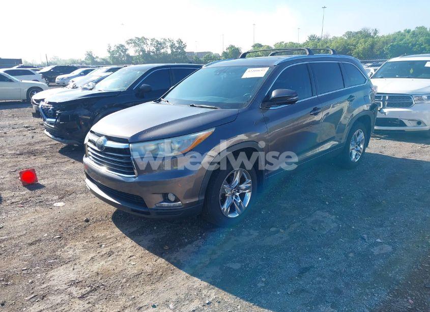 Photo 2 of 2016 Toyota Highlander LIMITED V6 (VIN 5TDDKRFH1GS250755)