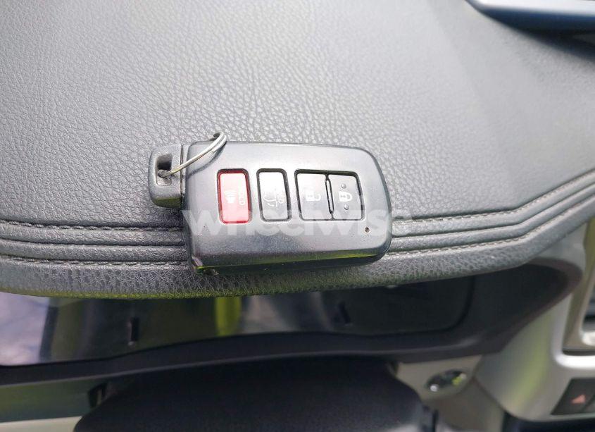 Photo 11 of 2016 Toyota Highlander LIMITED PLATINUM V6 (VIN 5TDDKRFH1GS294383)