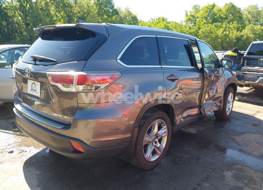 Photo 4 of 2016 Toyota Highlander LIMITED PLATINUM V6 (VIN 5TDDKRFH1GS294383)
