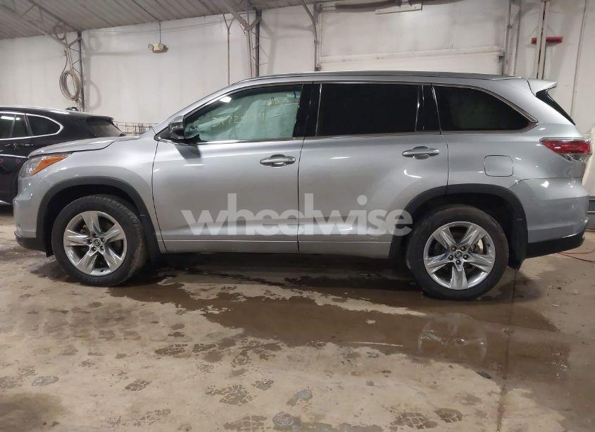 Photo 14 of 2016 Toyota Highlander LIMITED V6 (VIN 5TDDKRFH1GS332436)