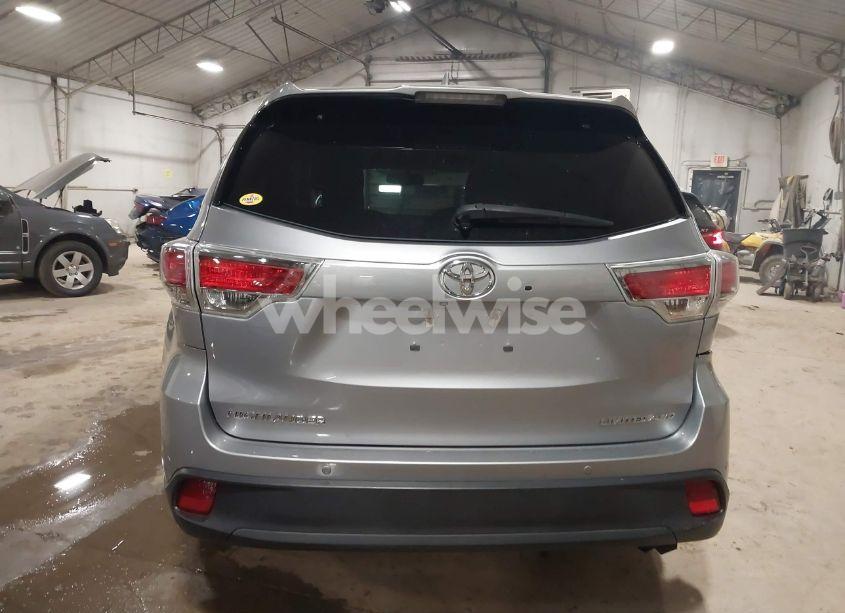 Photo 16 of 2016 Toyota Highlander LIMITED V6 (VIN 5TDDKRFH1GS332436)