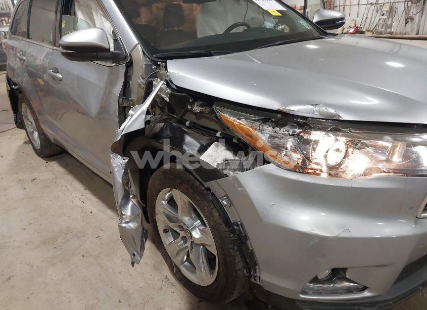 Photo 6 of 2016 Toyota Highlander LIMITED V6 (VIN 5TDDKRFH1GS332436)