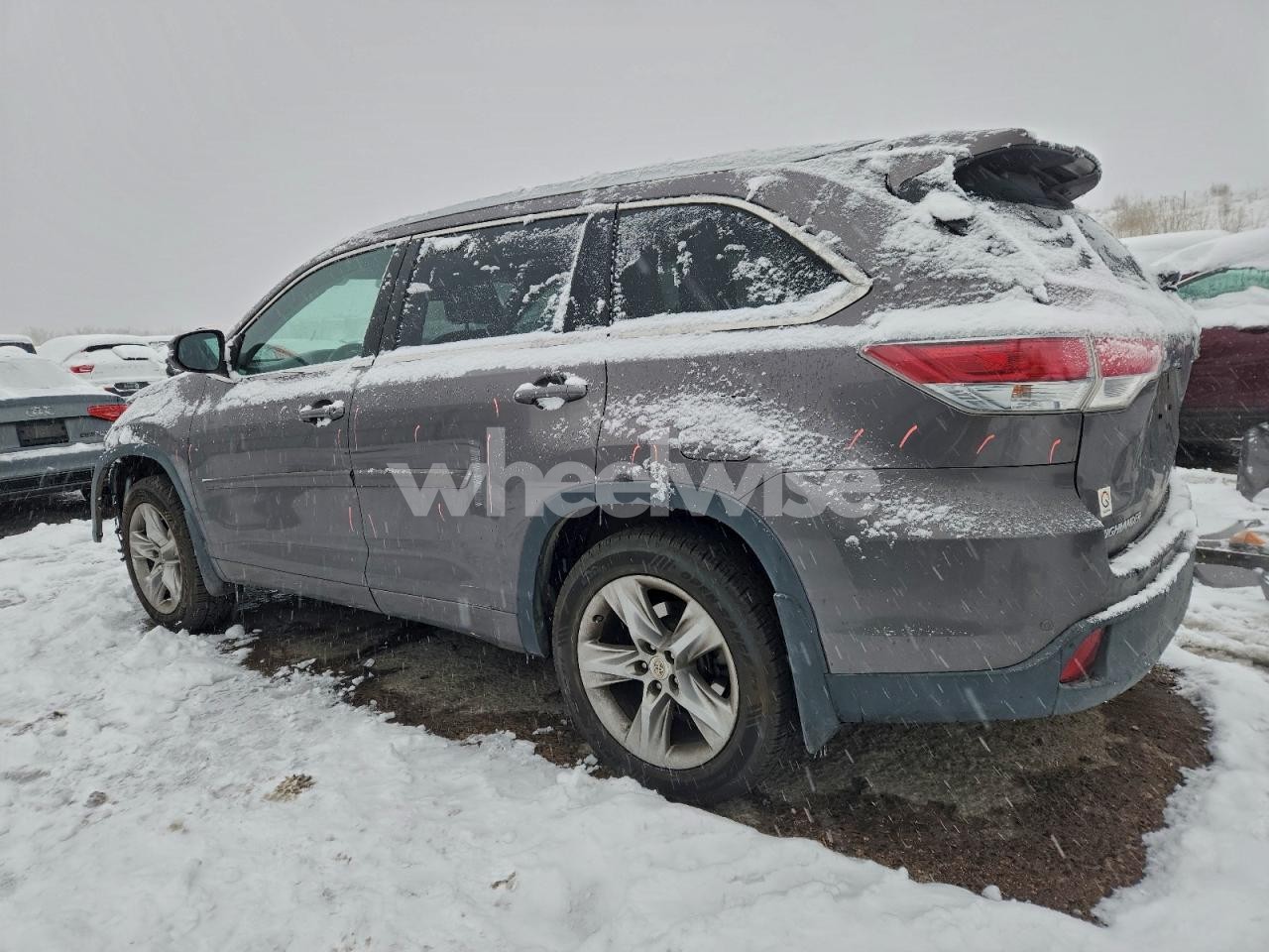 Photo 2 of 2014 TOYOTA HIGHLANDER LIMITED (VIN 5TDDKRFH2ES042090)