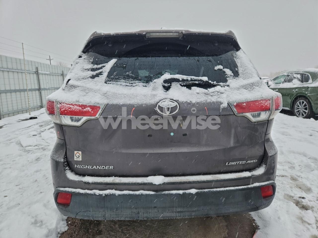 Photo 6 of 2014 TOYOTA HIGHLANDER LIMITED (VIN 5TDDKRFH2ES042090)