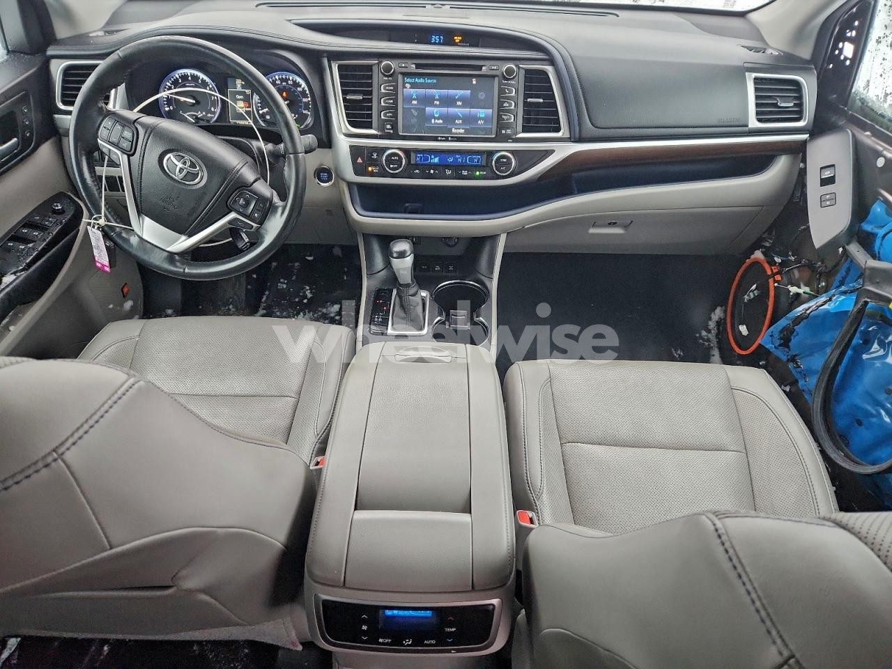 Photo 8 of 2014 TOYOTA HIGHLANDER LIMITED (VIN 5TDDKRFH2ES042090)